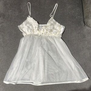 Flora Nikrooz Ivory Floral Lace Sheer Chemise(Medium)